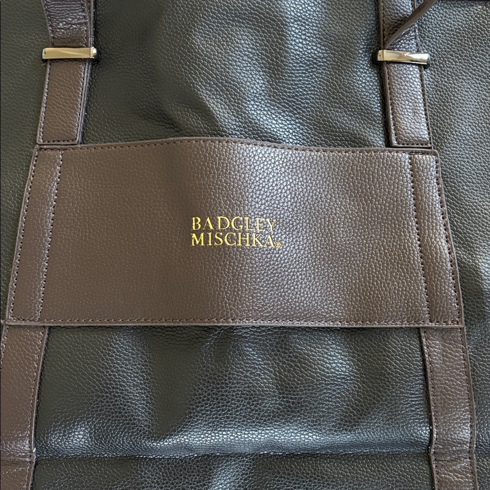 Badgley Mischka Anna XL Vegan Leather Weekender Duffel Bag - Picture 4 of 5